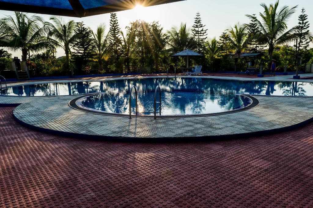 Amidhara Resort Сасан-Джір Екстер'єр фото